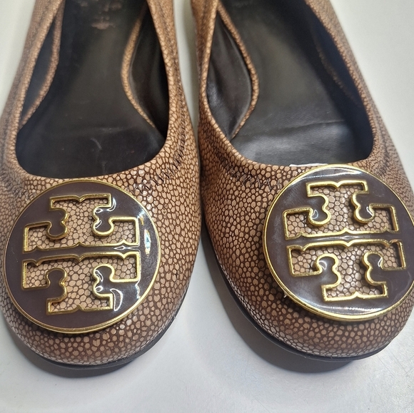 TORY BURCH Reva coconut brown stingray logo detail ballet flats SZ 7 - Picture 2 of 7